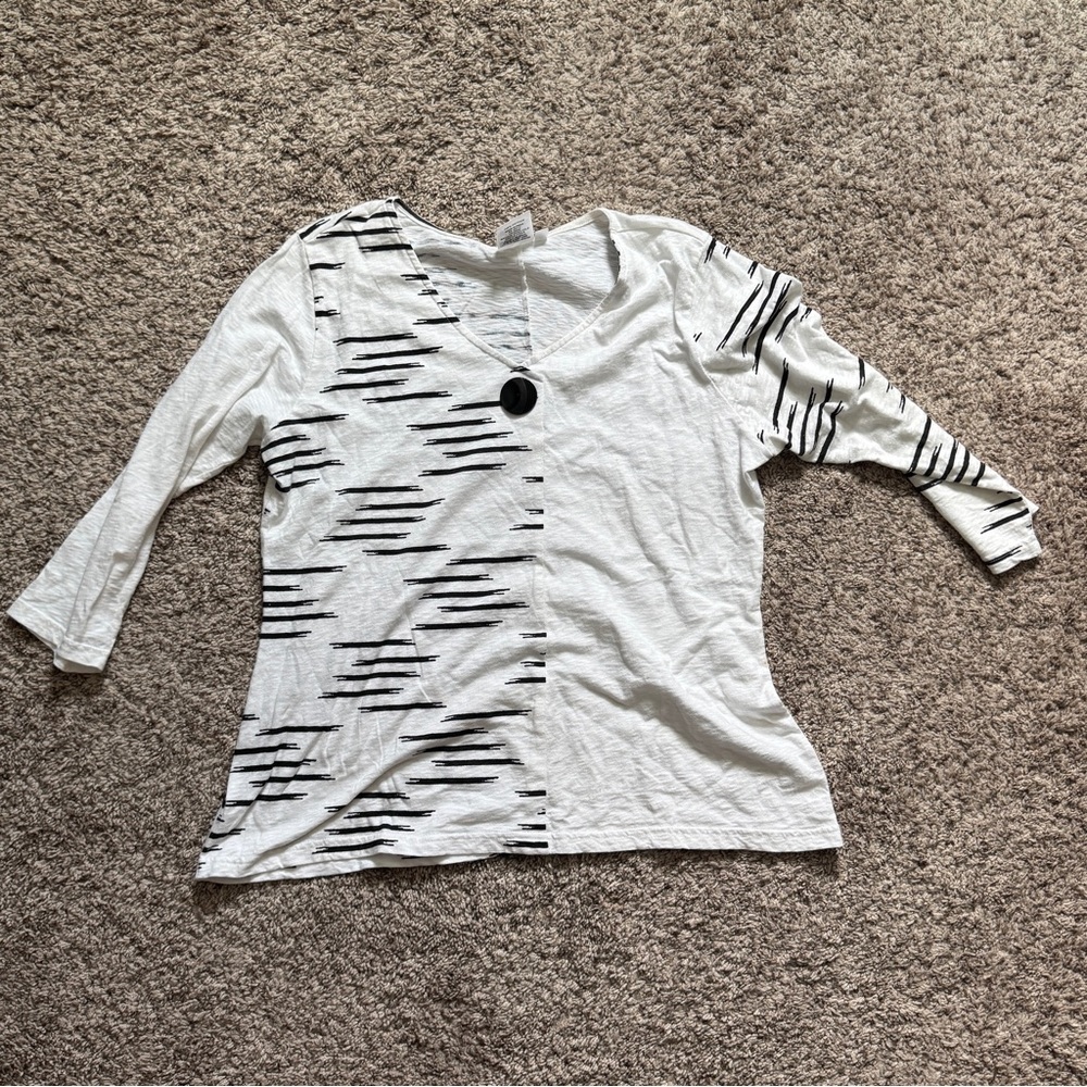 Parsley & Sage Black and White Women's Long Sleeve Top